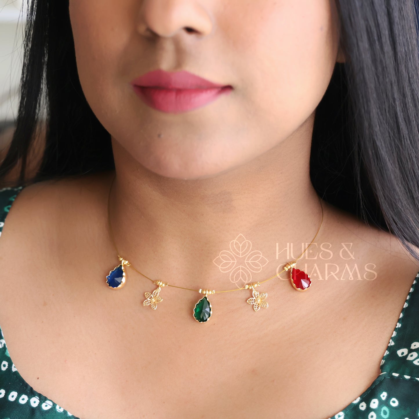 MULTICOLOUR GLOSSY DROP FLORAL FLOATING NECKPIECE