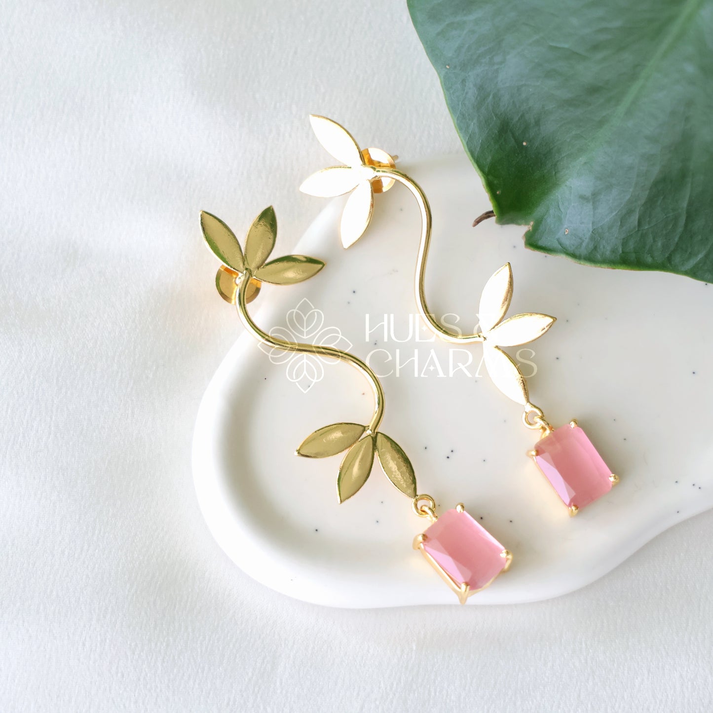 GOLDEN GLOSSY LEAFY GRACE EARRING (COLOURS AVAILABLE)