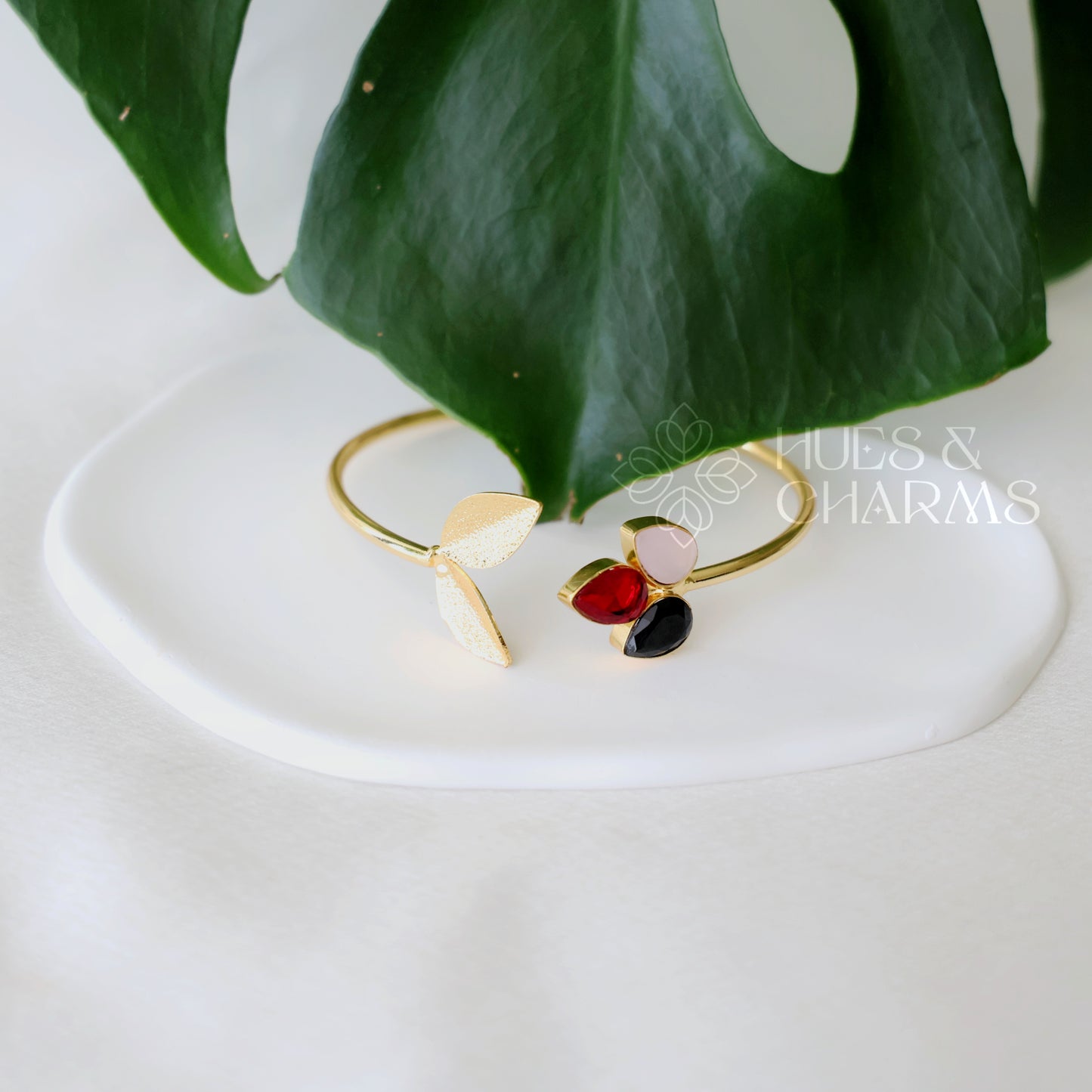 GOLDEN GLOSSY AURORA BANGLE (COLOURS AVAILABLE)