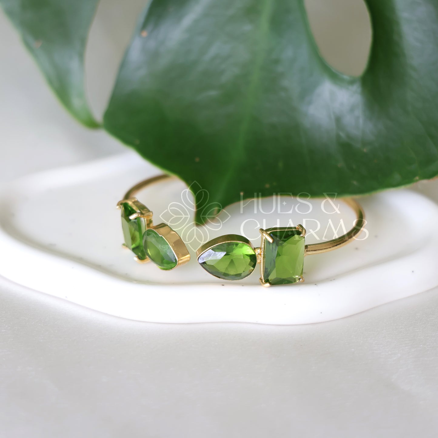 GOLDEN GLOSSY HARMONY BANGLE (COLOURS AVAILABLE)