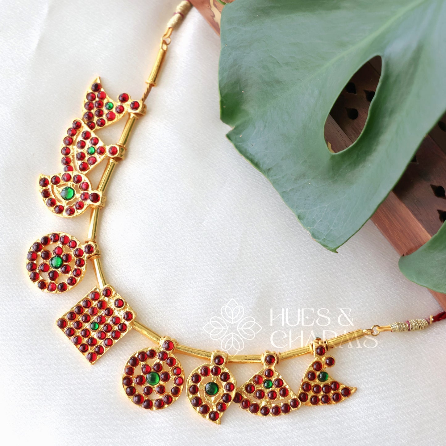 TRADITIONAL BOLD KEMP NECKLACE (COLOURS AVAILABLE)