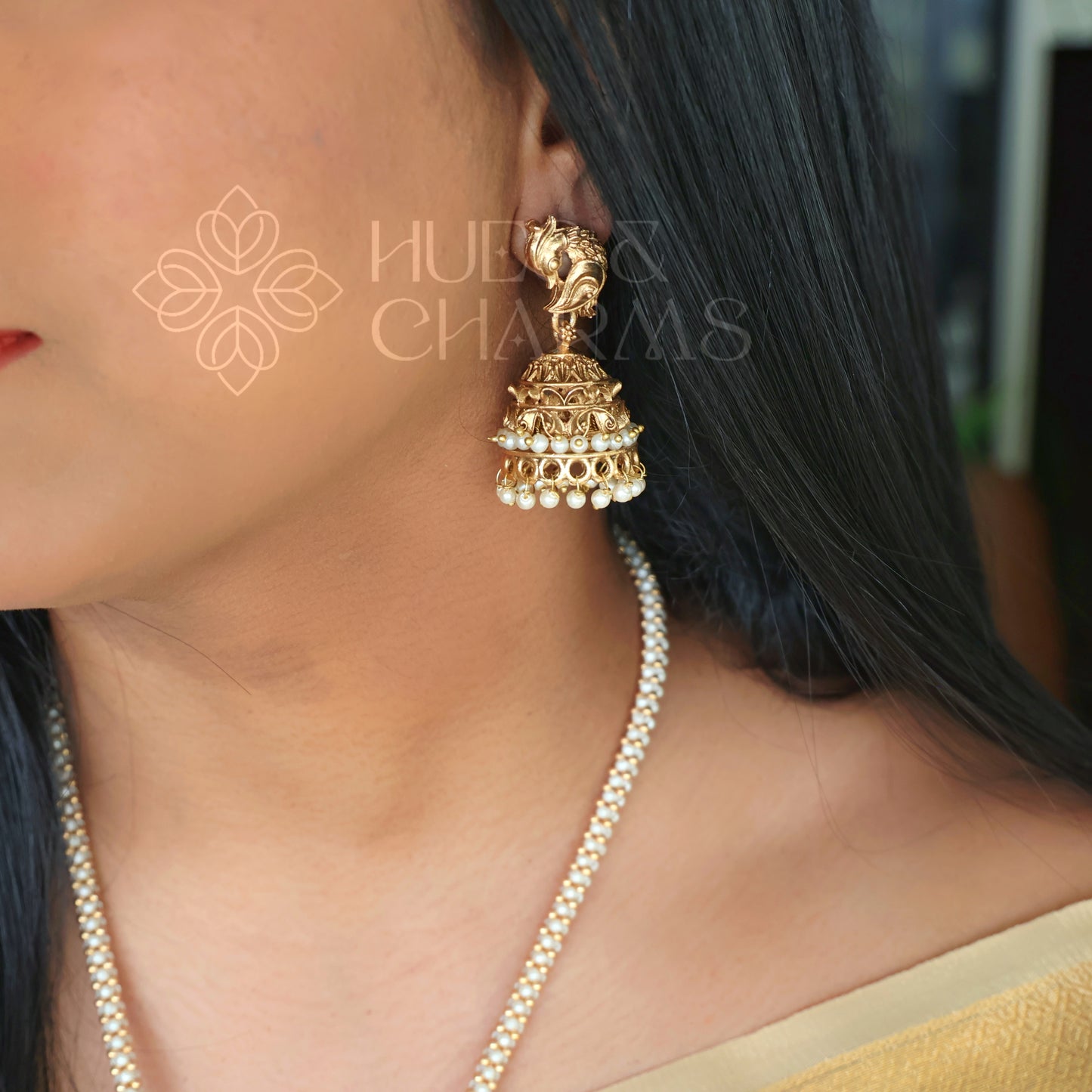 TRADITIONAL PADMA LAKSHMI PEARL HARAM SET