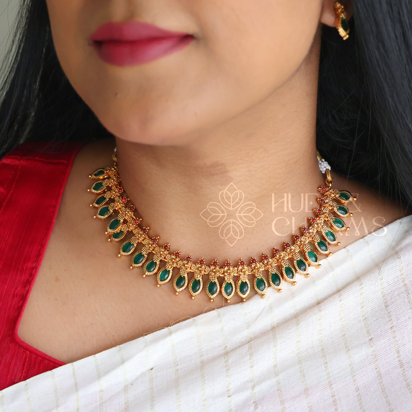GOLDEN RATNA PALAKKA NECKLACE SET