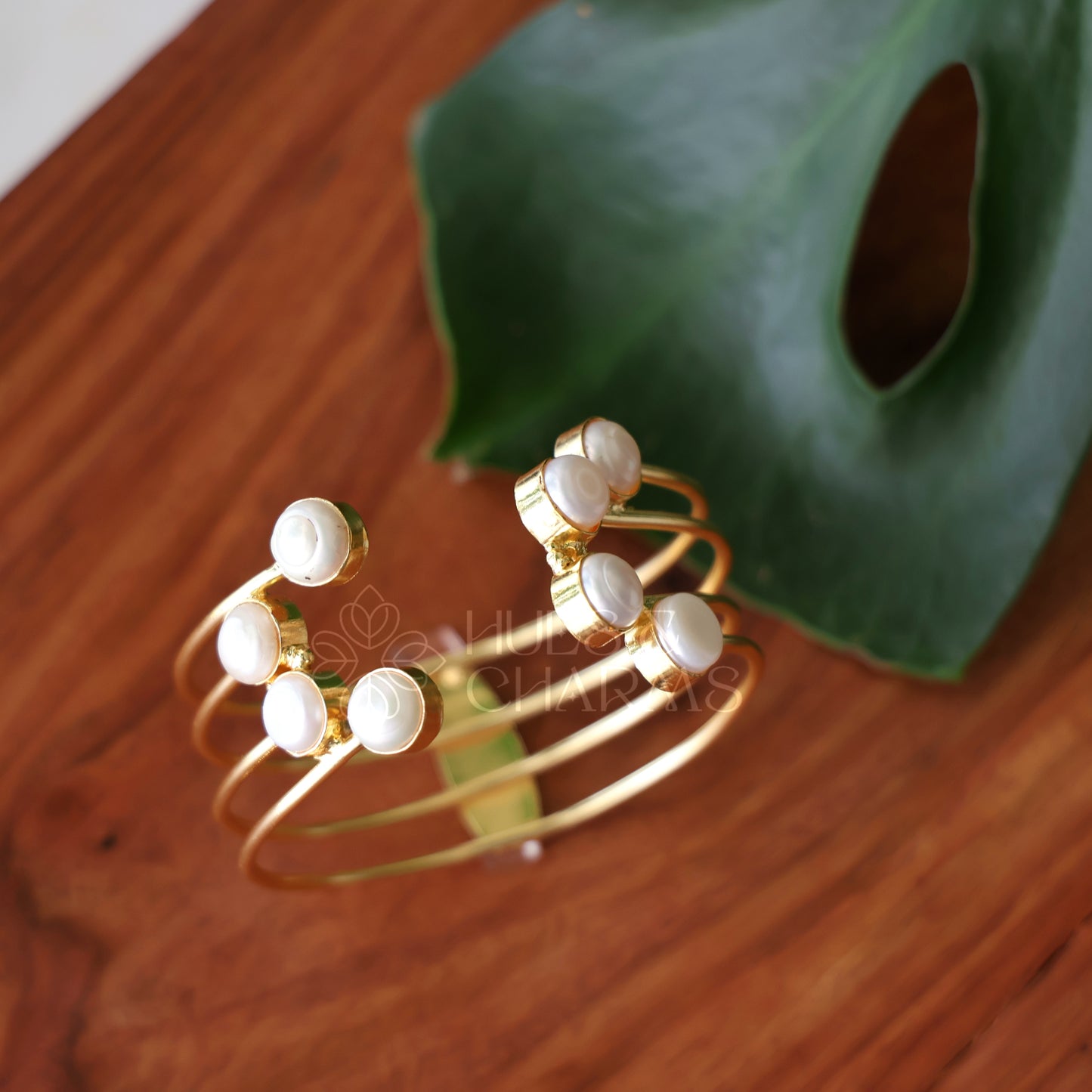 GOLDEN 4 LAYER CELESTE PEARL CUFF BANGLE