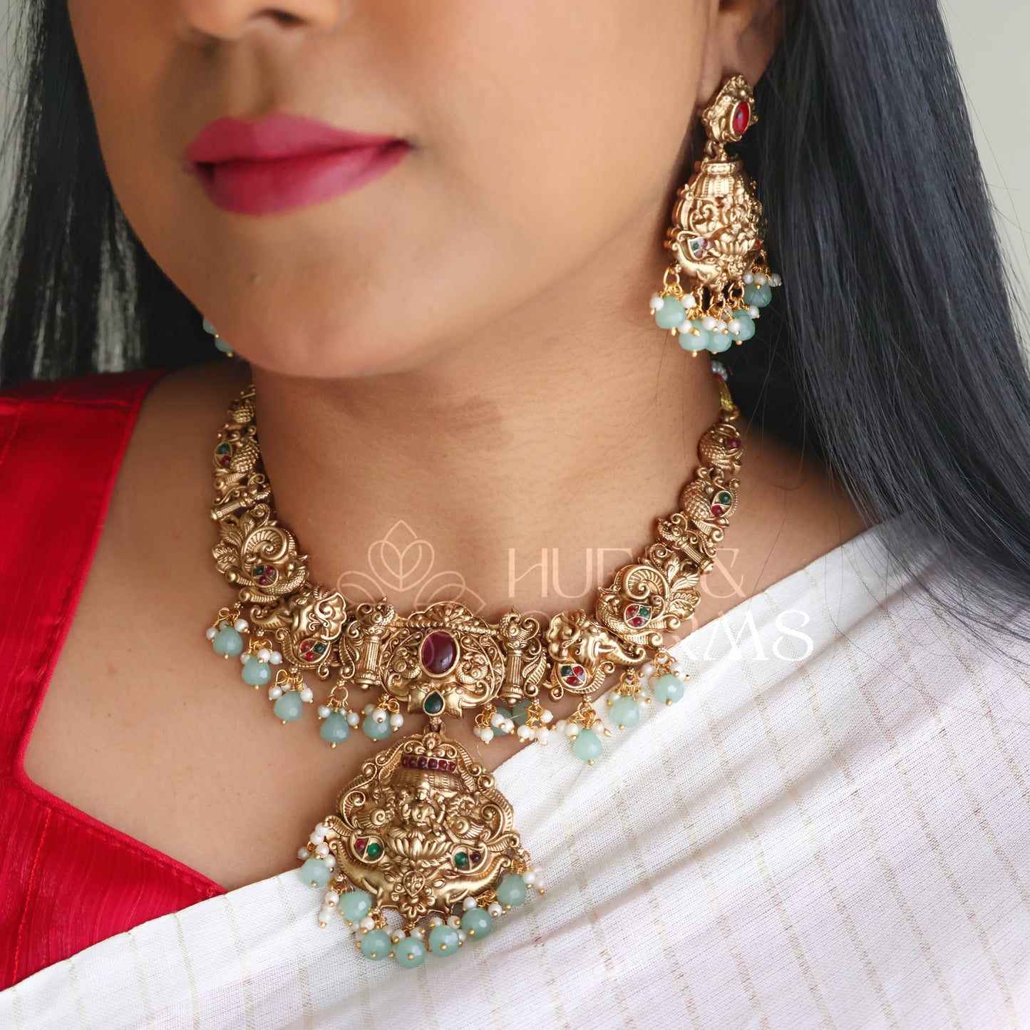 TRADITIONAL LAKSHMI NECKLACE SET