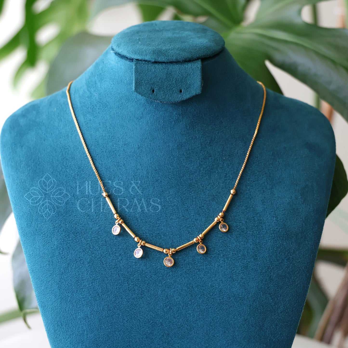 GLOSSY ROUND DROP SIMPLE NECKLACE (COLOURS AVAILABLE)
