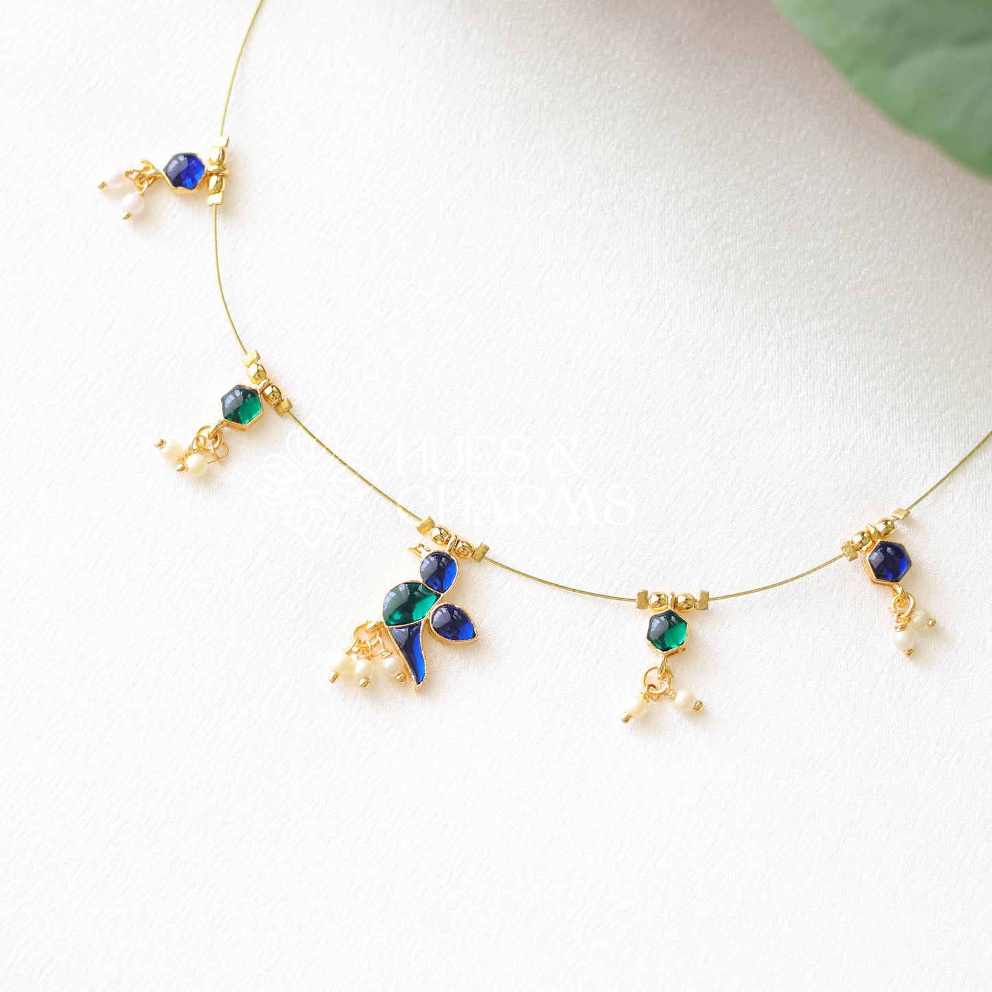 PARROT FLOATING NECKPIECE -BLUE & GREEN