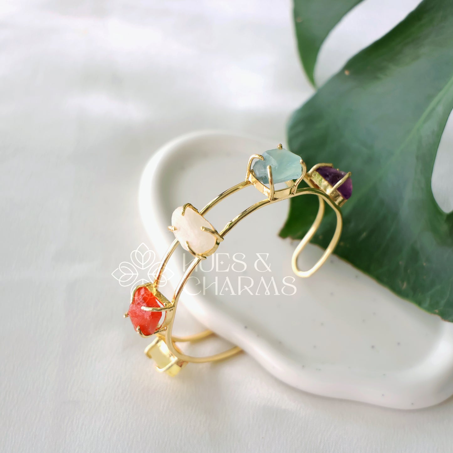 STATEMENT MULTI RAW STONE ADJUSTABLE BANGLE(COLOURS AVAILABLE)