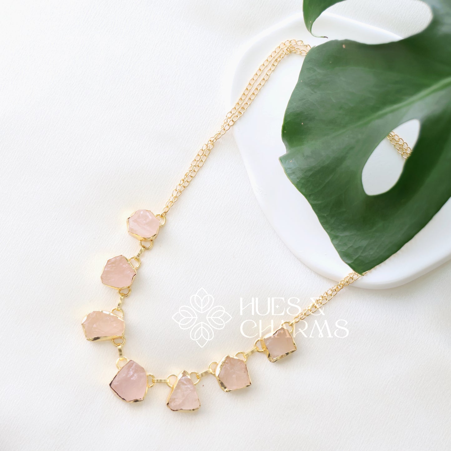 GOLDEN 7 RAW STONE BOLD NECKPIECE