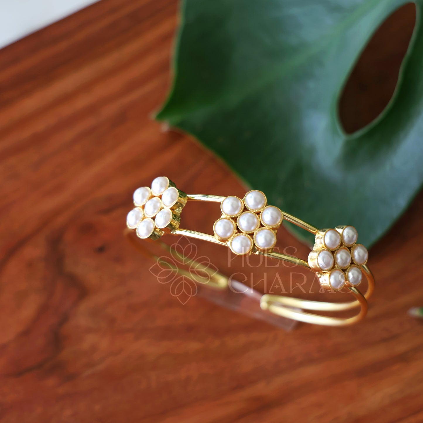 GOLDEN 3 FLORAL PEARL ADJUSTABLE BANGLE