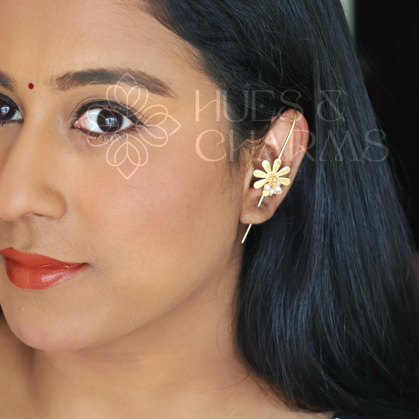 GOLDEN DAISY FLOWER EAR CUFF WITH PEARLS