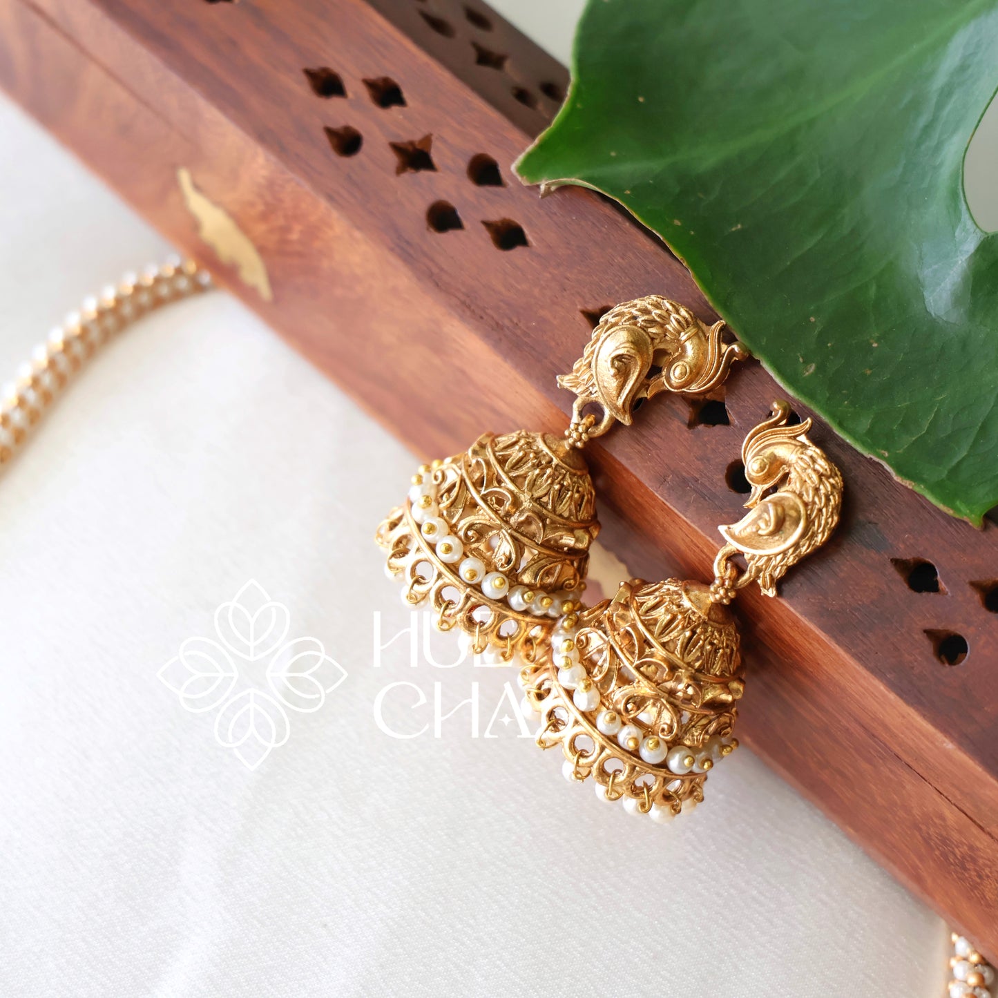 TRADITIONAL PADMA LAKSHMI PEARL HARAM SET