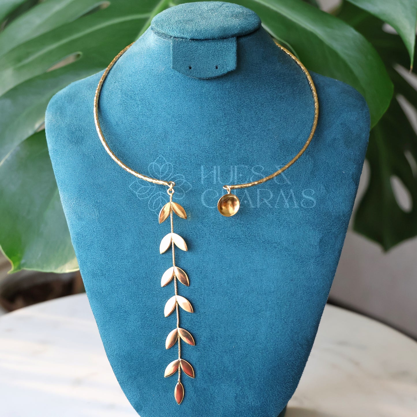 GOLDEN LEAF AND COIN CHARM NECK CUFF