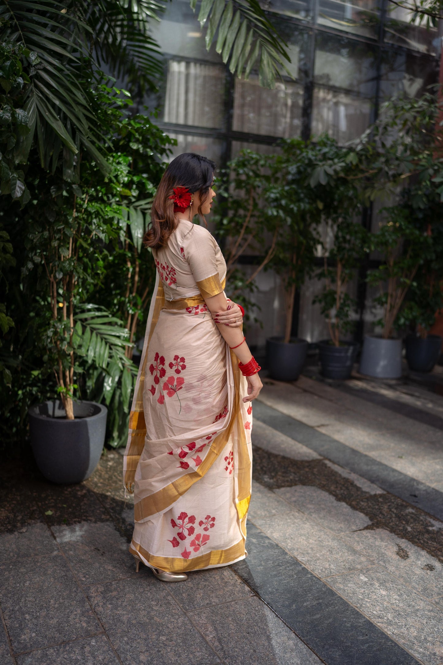 KERALA KASAVU POOMARAM SAREE