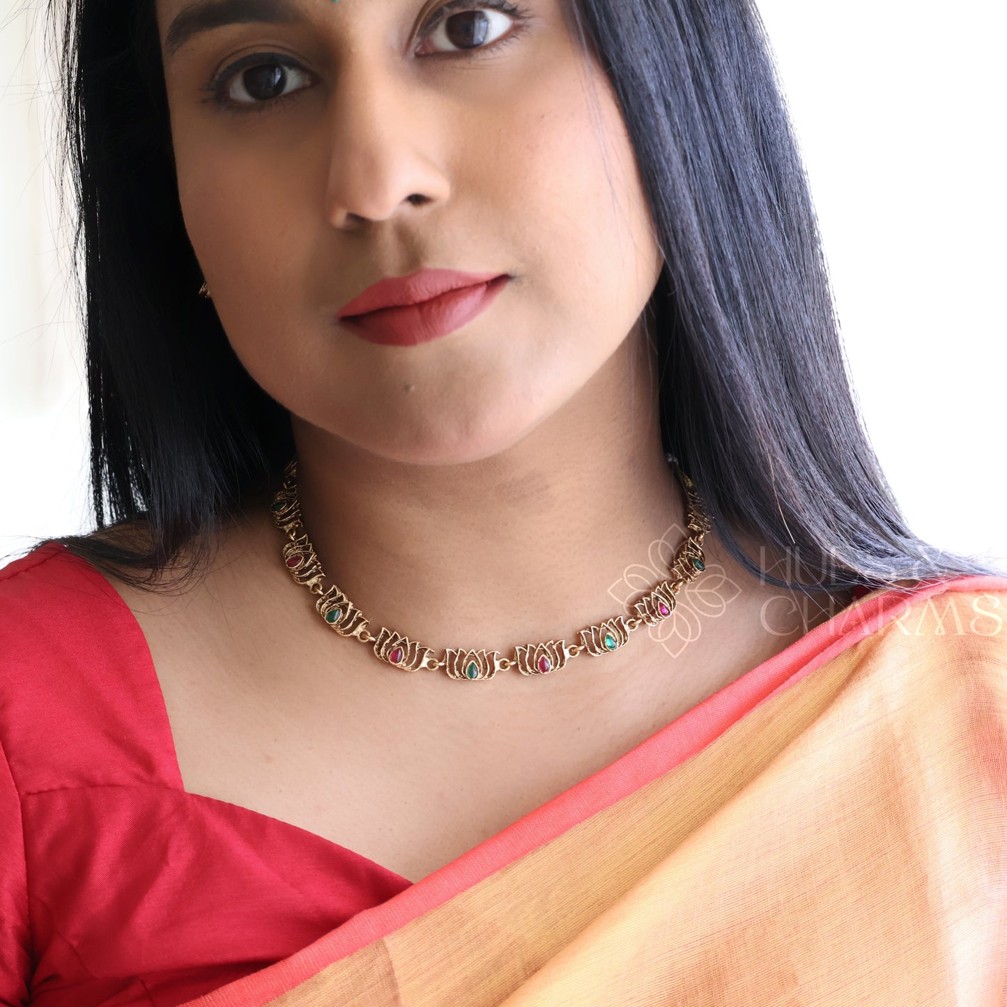 SMALL LOTUS NECKLACE SET