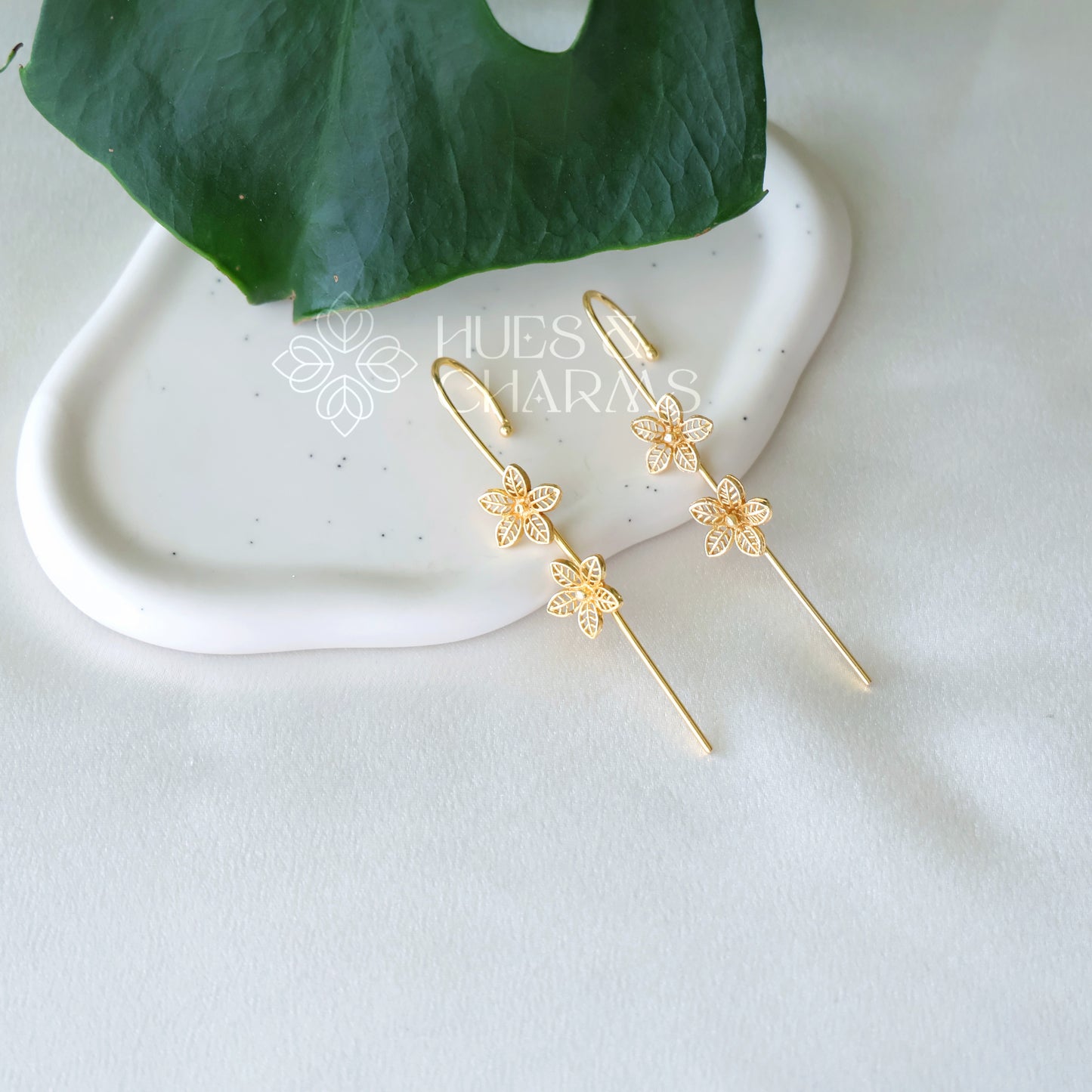GOLDEN TWIN FLOWER EAR CUFF