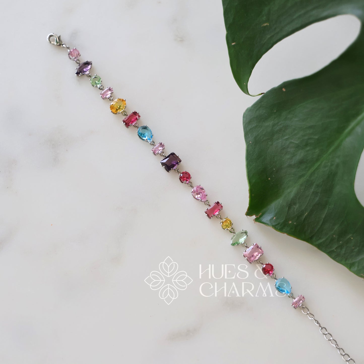 MULTISHAPE ETERNAL HUES ADJUSTABLE BRACELET