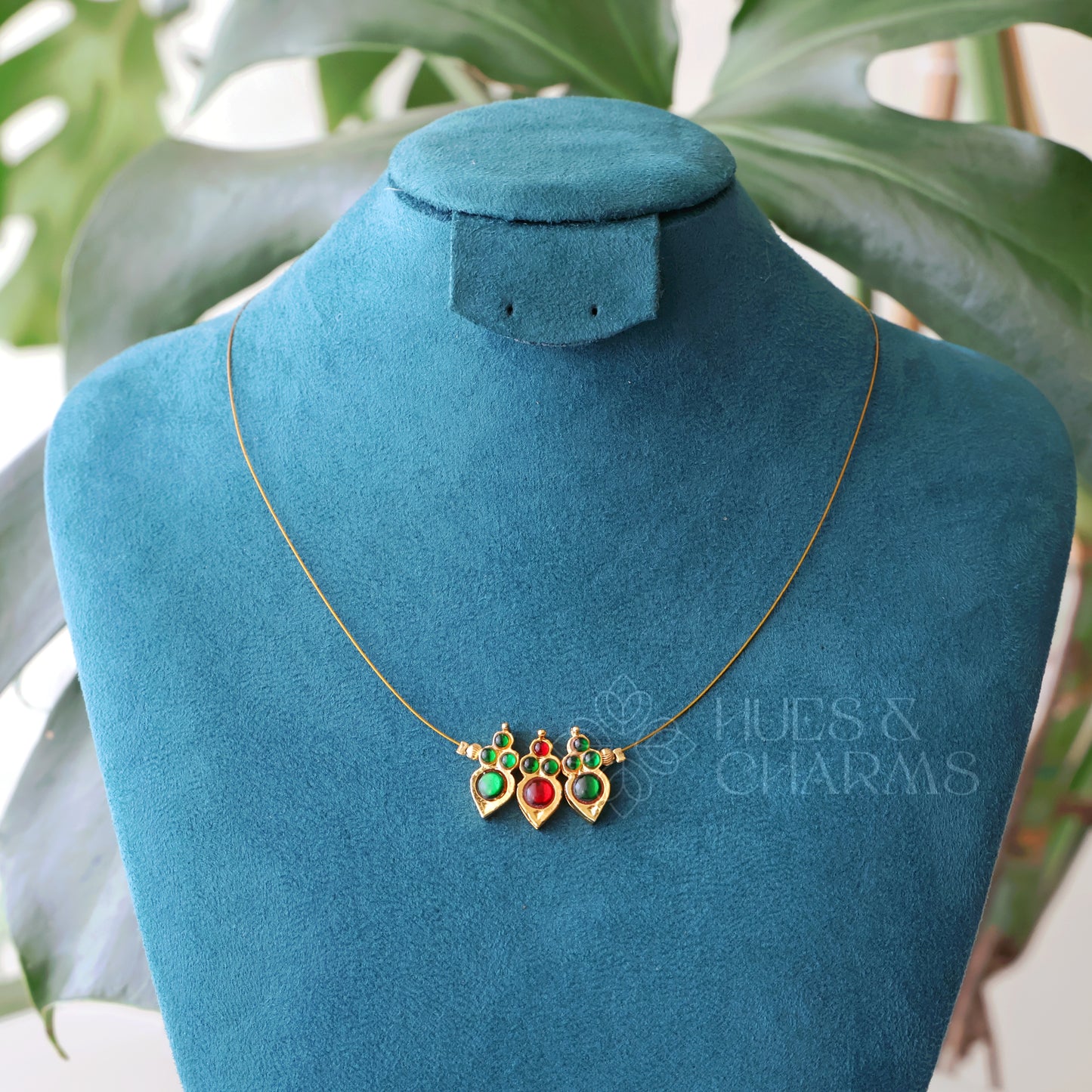 TRADITIONAL SMALL MANGO FLOATING NECKPIECE (COLOURS AVAILABLE)