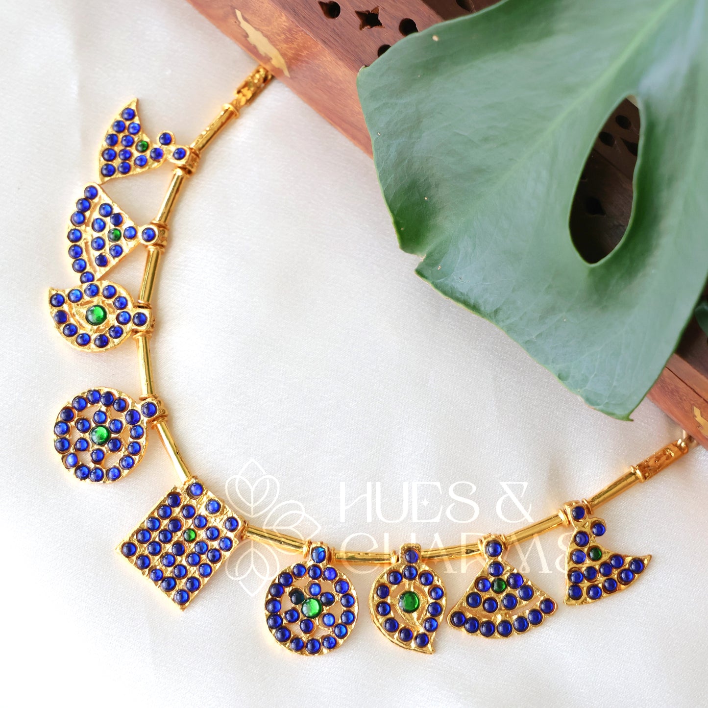 TRADITIONAL BOLD KEMP NECKLACE (COLOURS AVAILABLE)