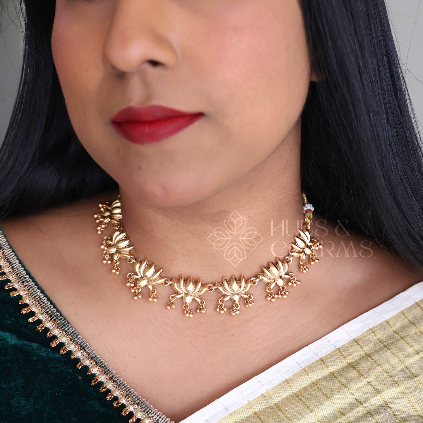GOLDEN LOTUS NECKLACE SET