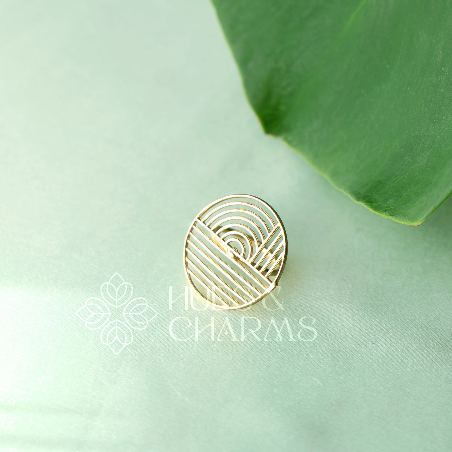 GOLDEN ARC & LINE ADJUSTABLE RING