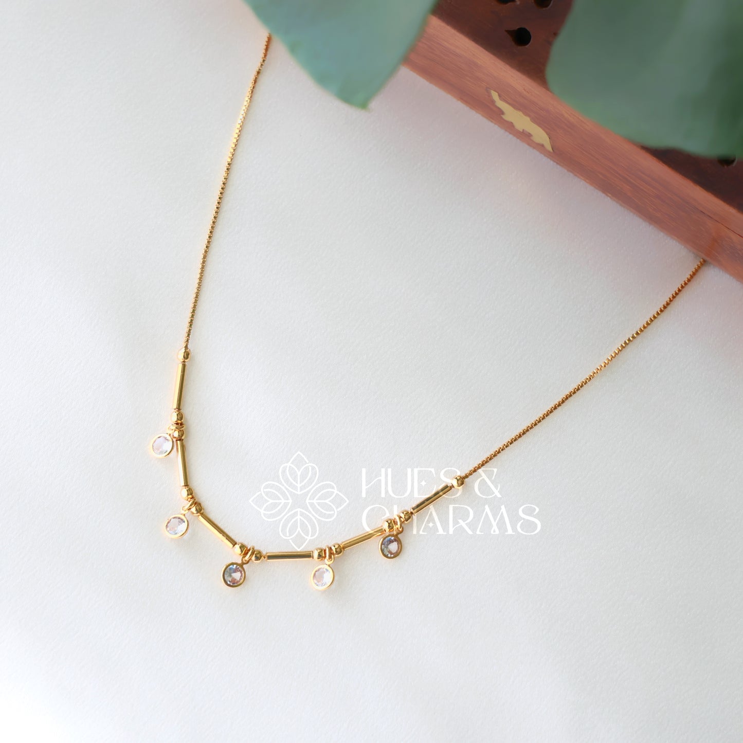 GLOSSY ROUND DROP SIMPLE NECKLACE (COLOURS AVAILABLE)