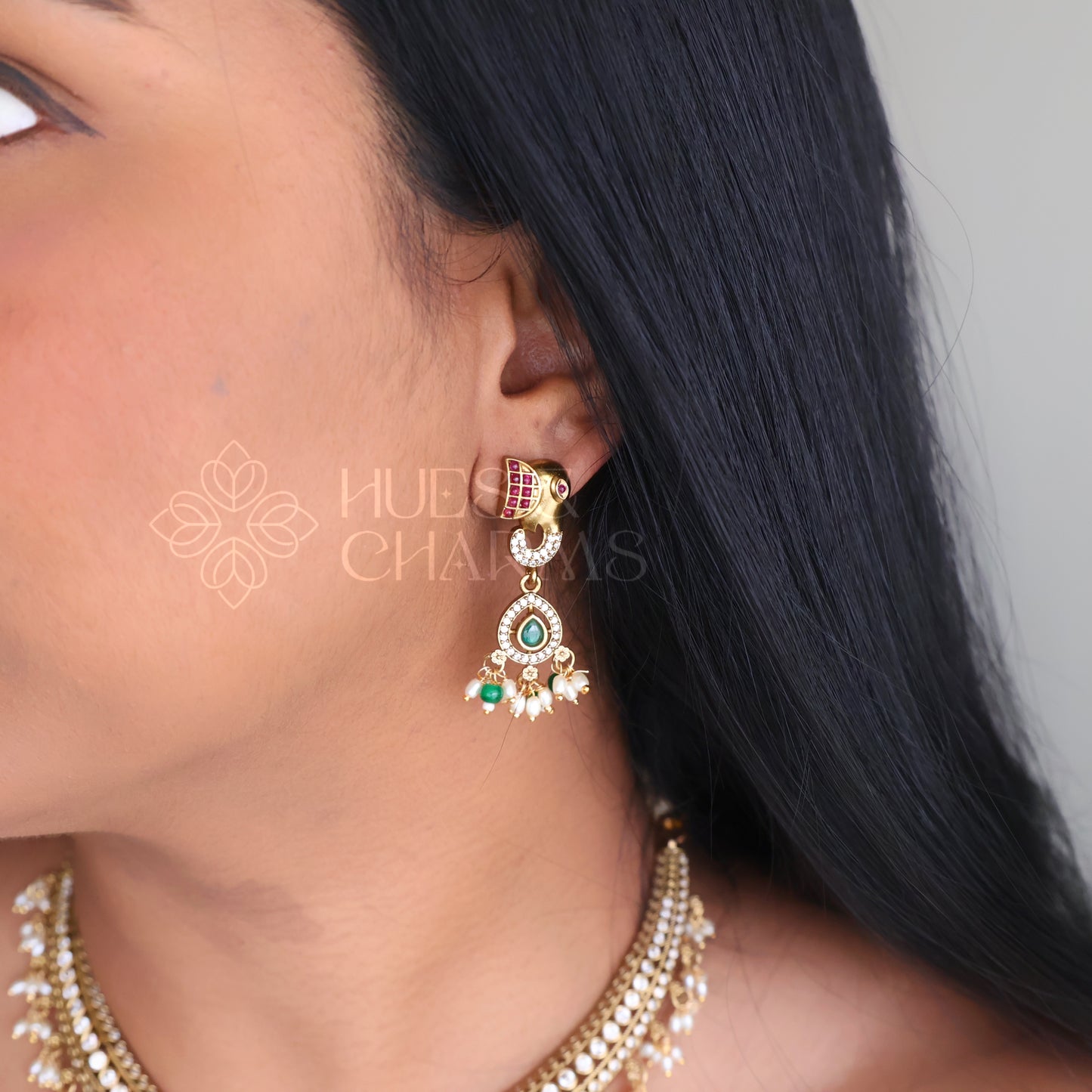 GOLDEN HERITAGE LAKSMI DETAILED STATEMENT NECKLACE SET WITH PEARLS