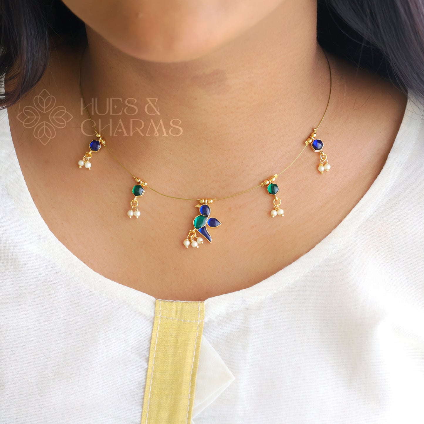 PARROT FLOATING NECKPIECE -BLUE & GREEN