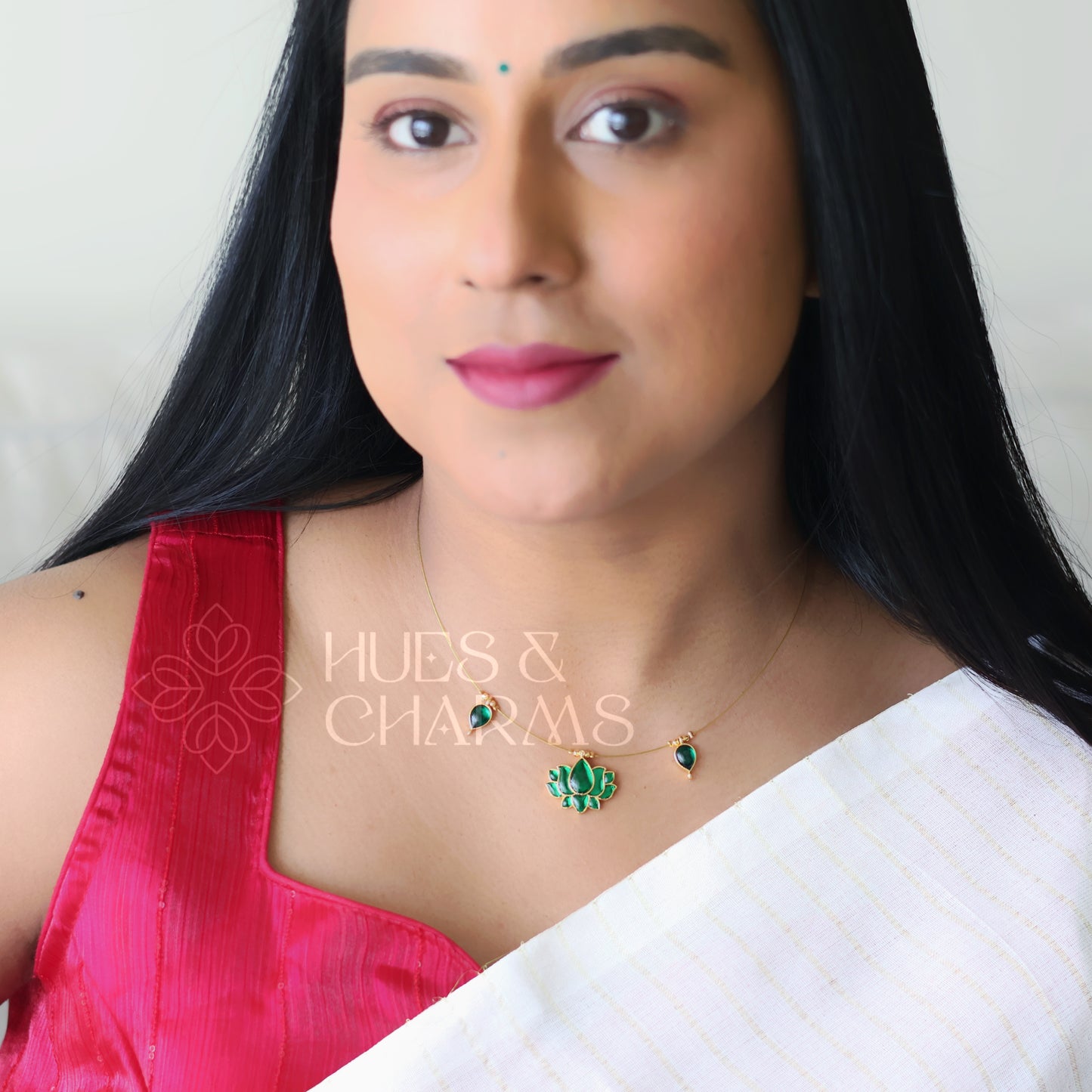 ETERNAL LOTUS FLOATING NECKPIECE- GREEN