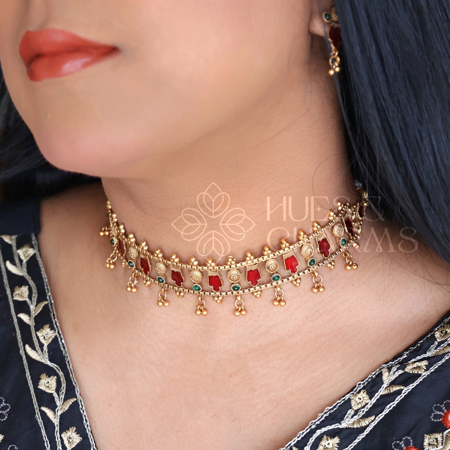 TRADITIONAL PALAKKA CHOKER SET WITH GHUNGARO ( COLOURS AVAILABLE )
