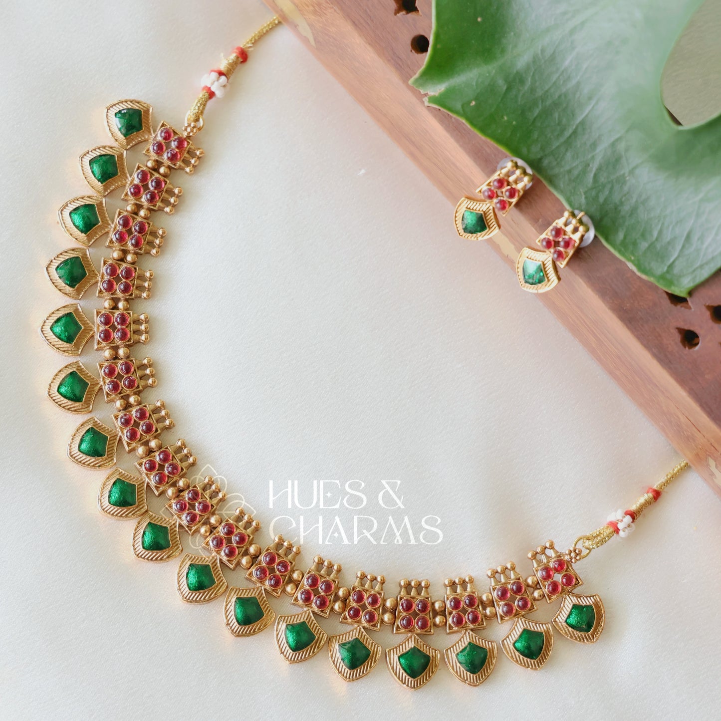 GOLDEN KANKA PALAKKA NECKLACE SET (COLOURS AVAILABLE)