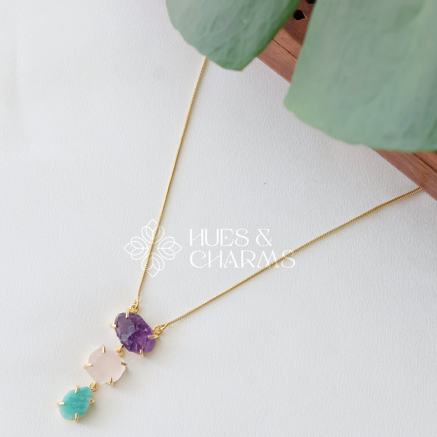 3 RAW STONE PENDANT NECKPIECE