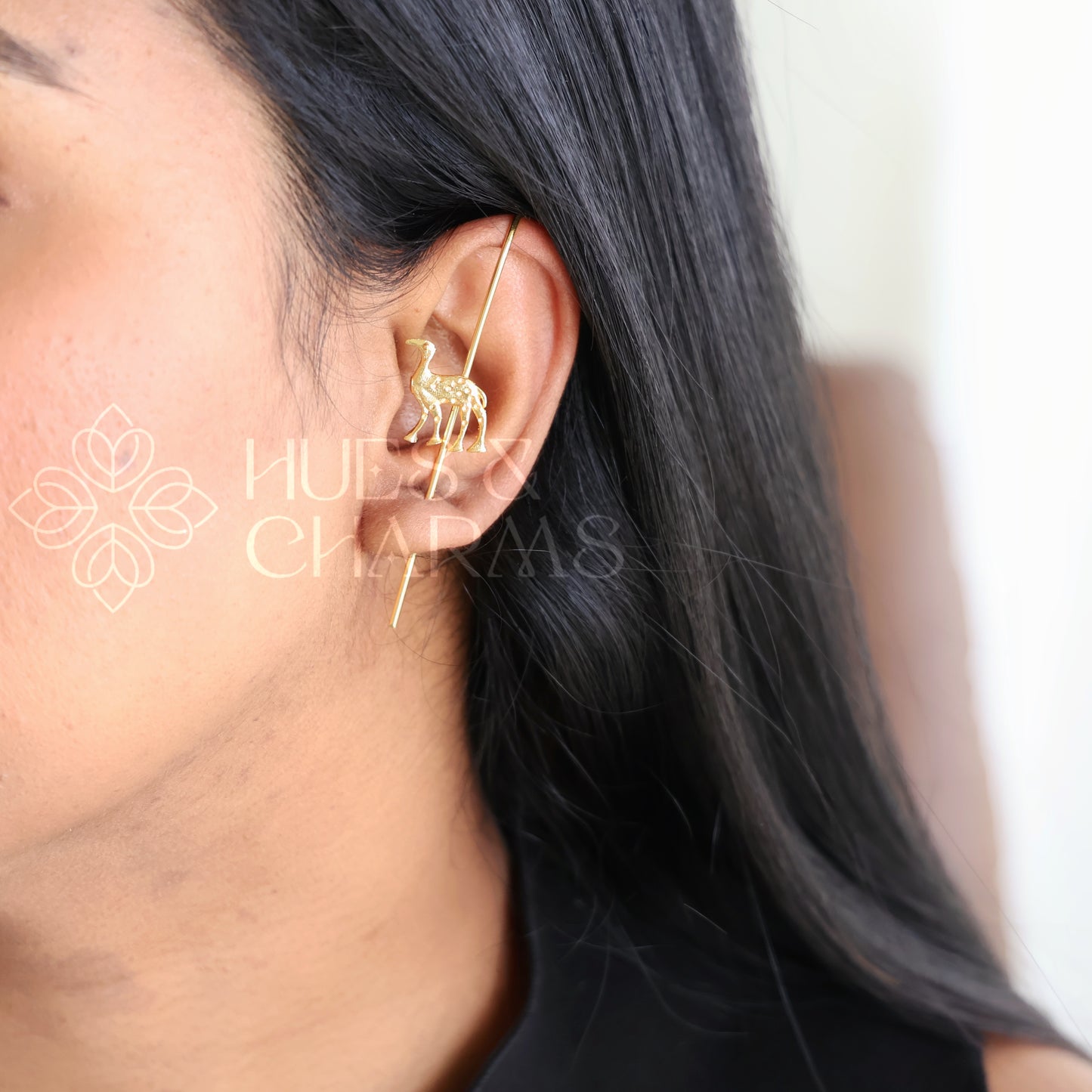 GOLDEN CAMEL EAR CUFF