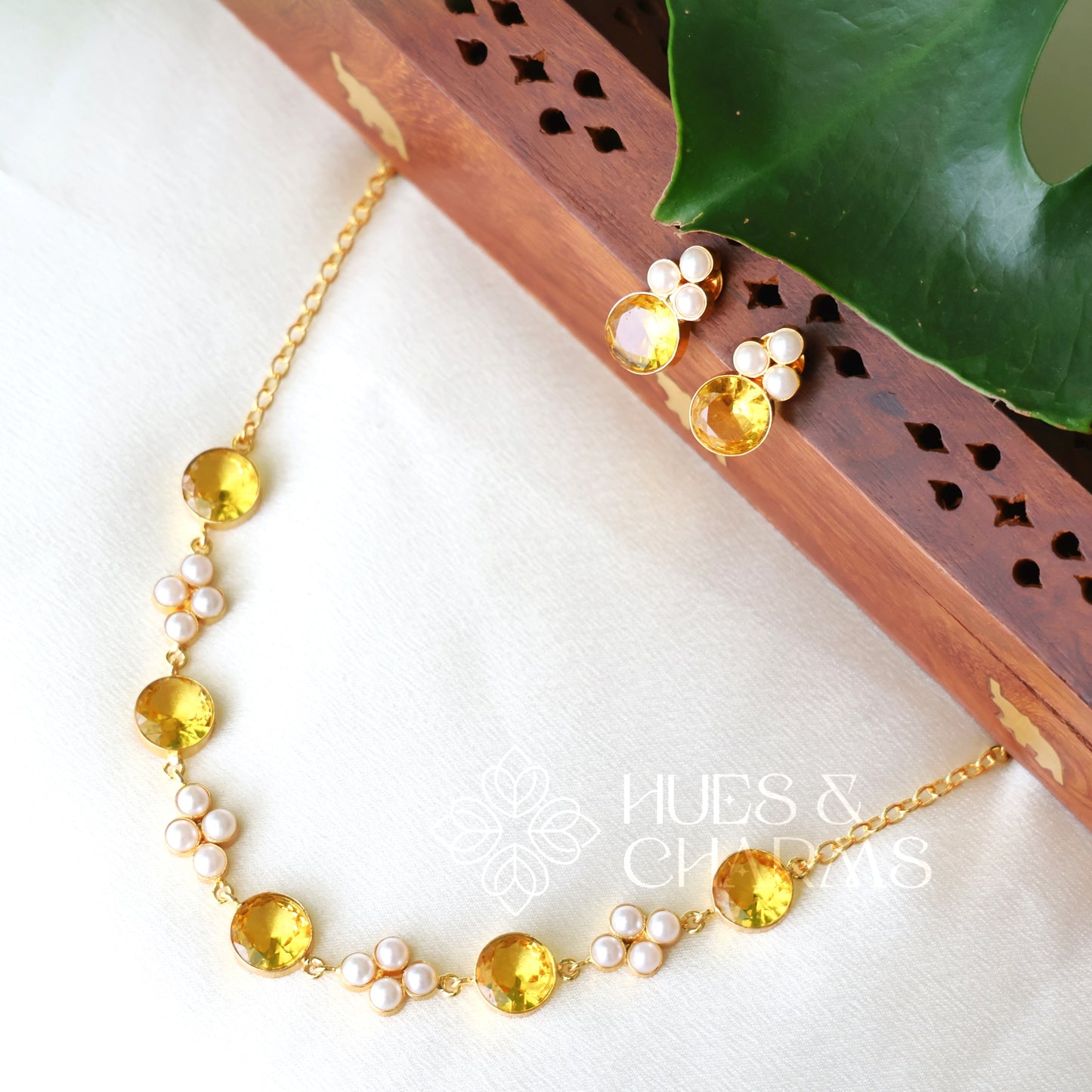 GLOSSY ROUND AURORA NECKLACE SET (COLOURS AVAILABLE)