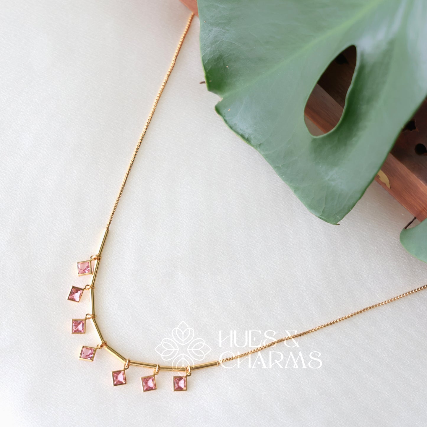 GLOSSY SQUARE DROP SIMPLE NECKLACE (COLOURS AVAILABLE)