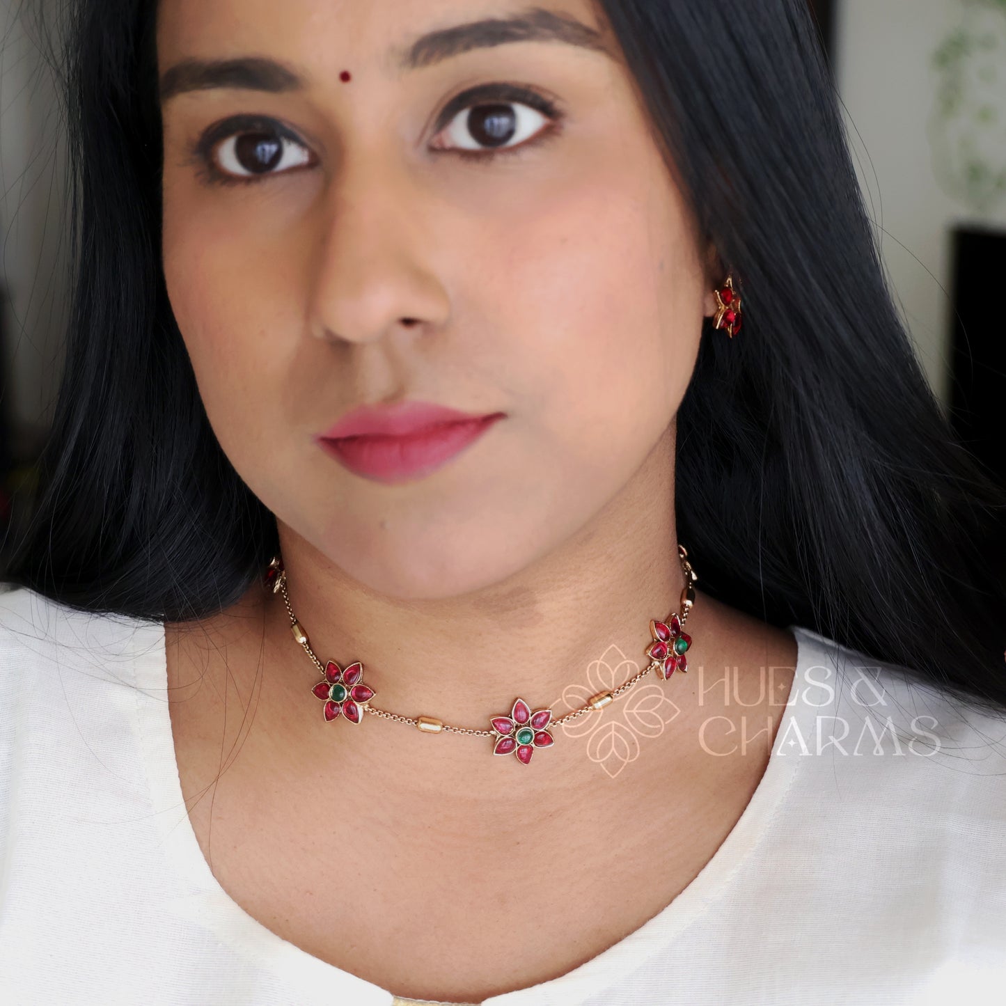 GOLDEN SIMPLE FLORA NECKLACE SET