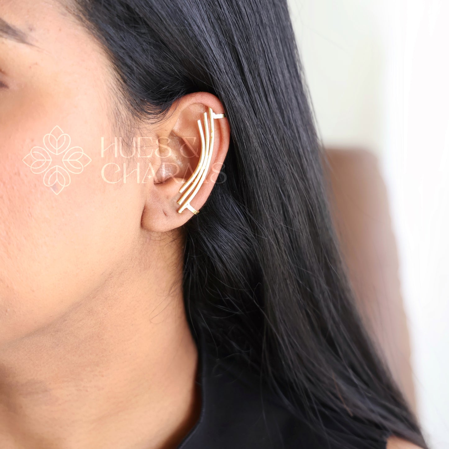 GOLDEN 3 LAYER CURVED EAR CUFF