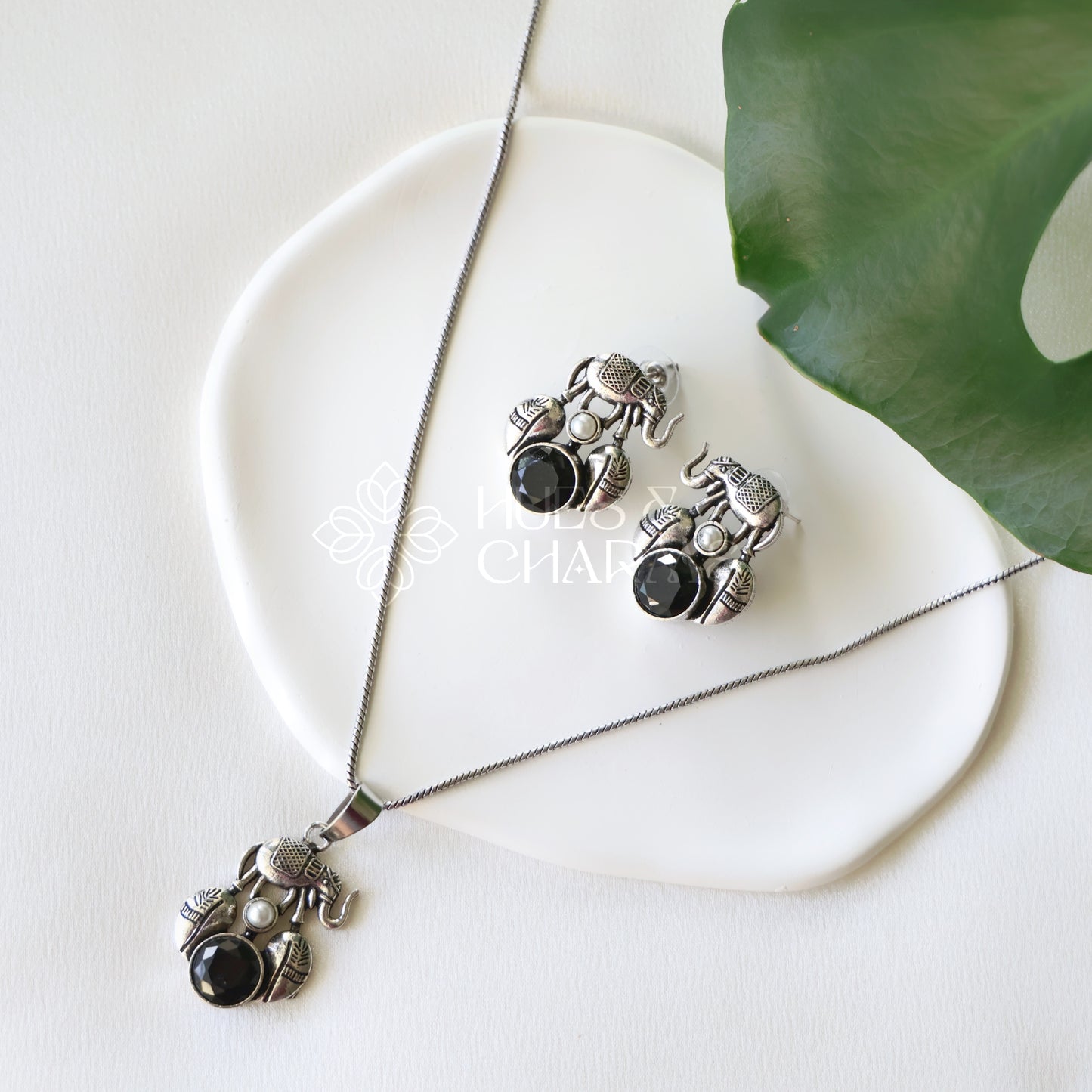 OXIDIZED HATHI LONG SIMPLE NECKLACE SET