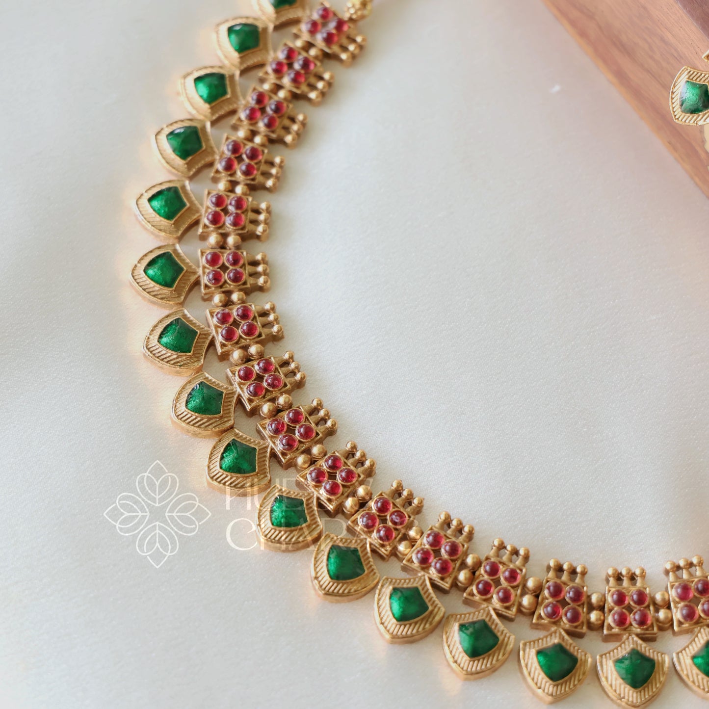 GOLDEN KANKA PALAKKA NECKLACE SET