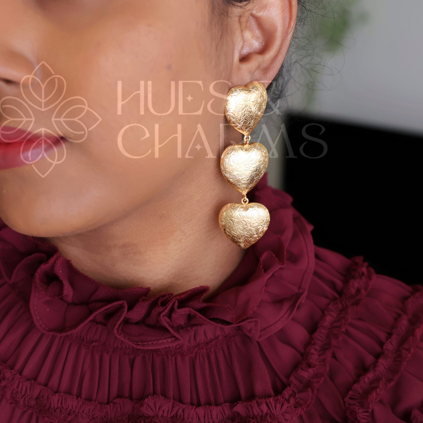GOLDEN LUXE 3 HEART DANGLER EARRINGS