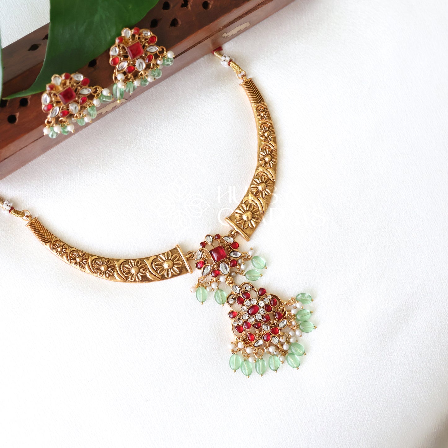 GOLDEN JASMINE ROYAL NECKLACE SET