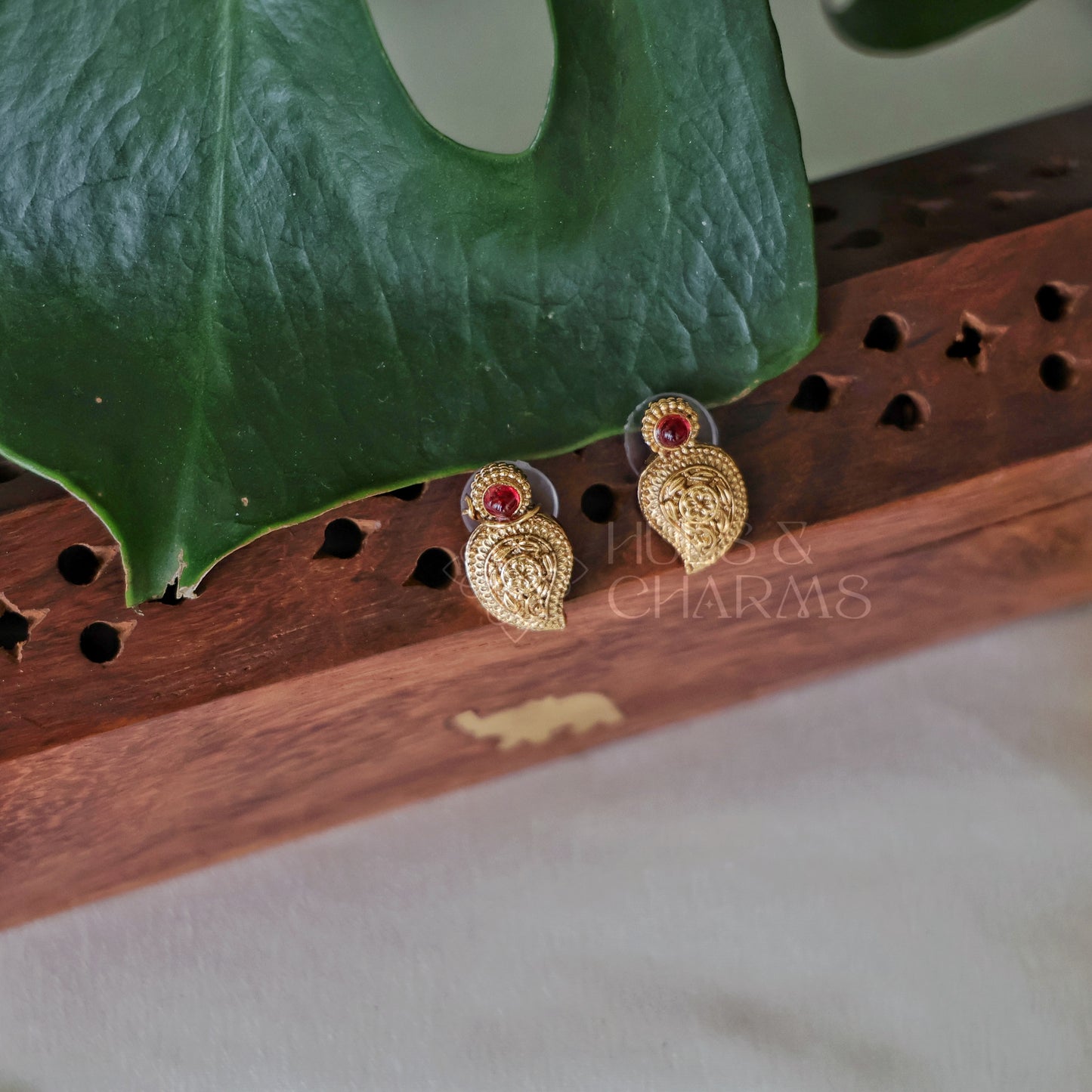 GOLDEN MANGO STATEMENT NECKLACE SET (COLOURS AVAILABLE)