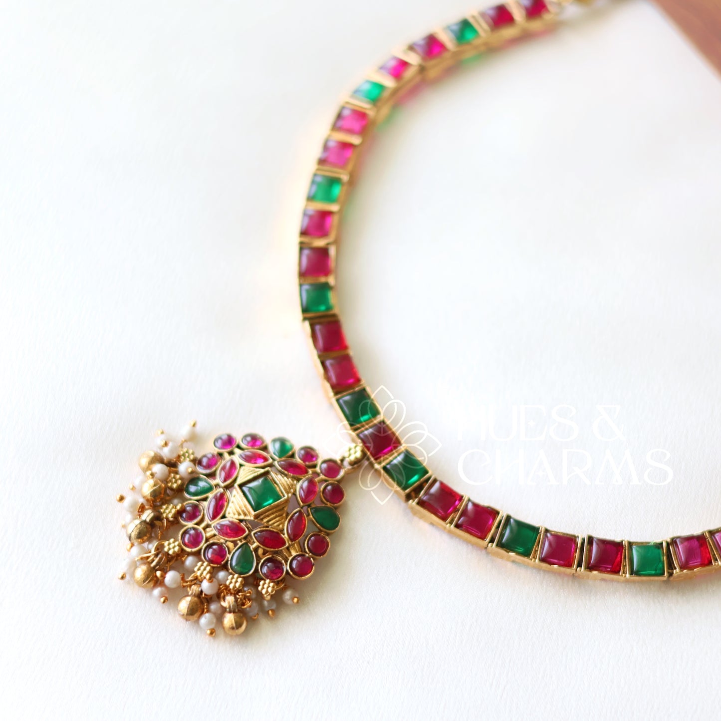 TRADITIONAL RUBY AND GREEN ATTIGAI NECKLACE SET
