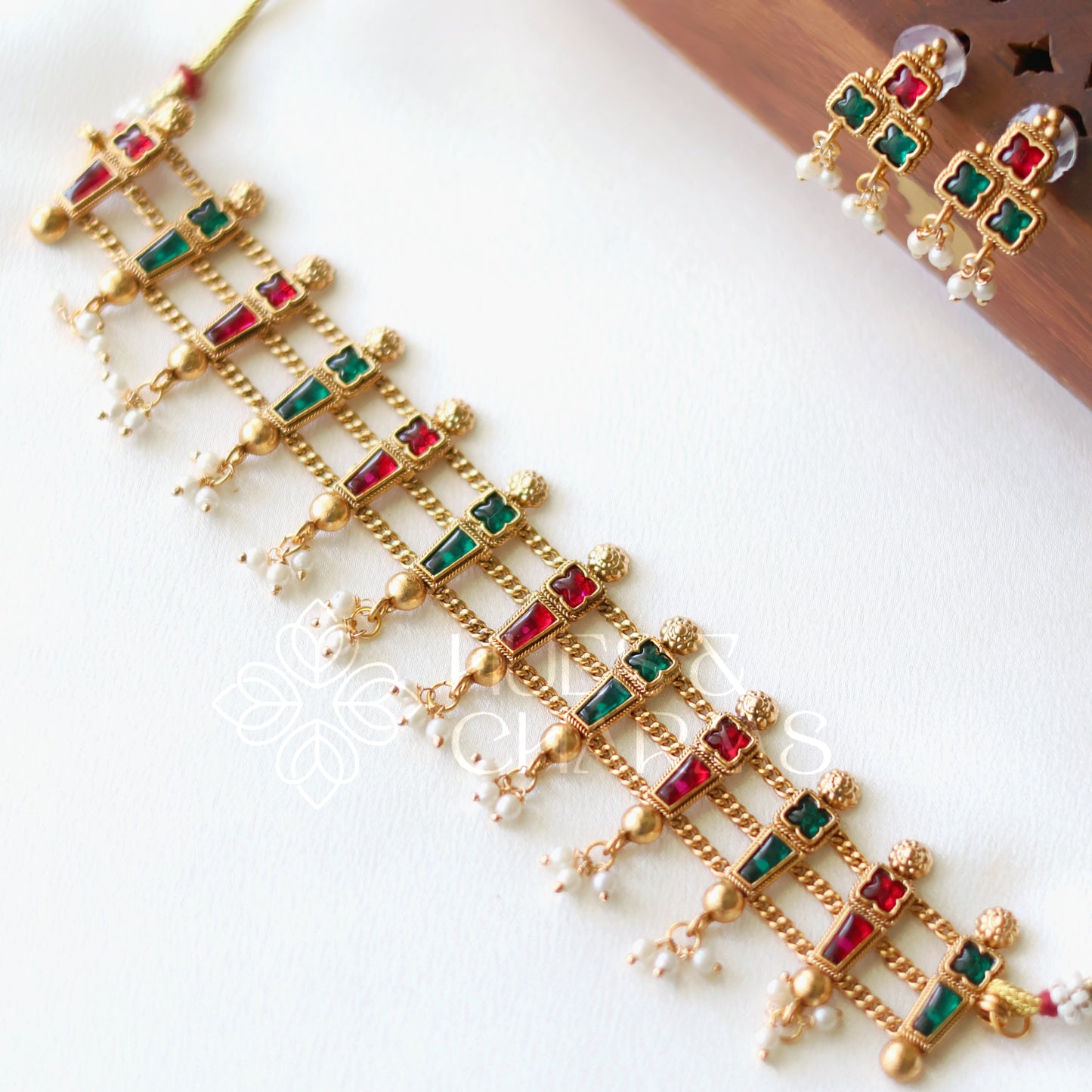 GOLDEN 3 LAYER KEMP CHOKER SET