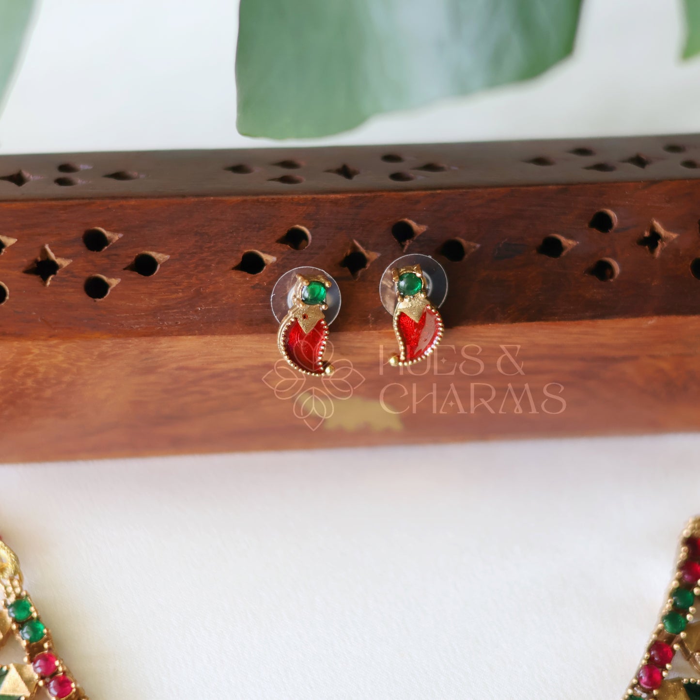 TRADITIONAL RUBY AND GREEN STATEMENT PALAKKA NECKLACE SET