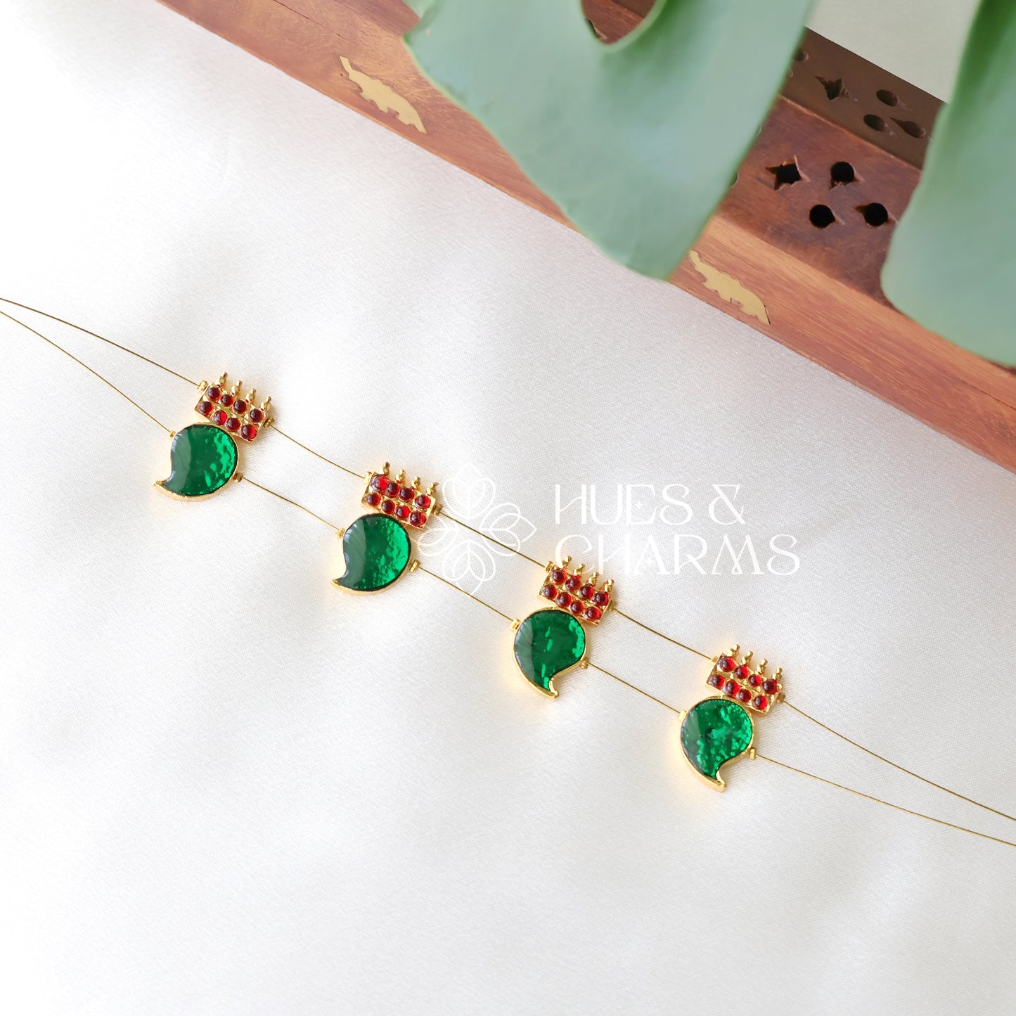 MANGO CHOKER FLOATING NECKPIECE (COLOURS AVAILABLE)