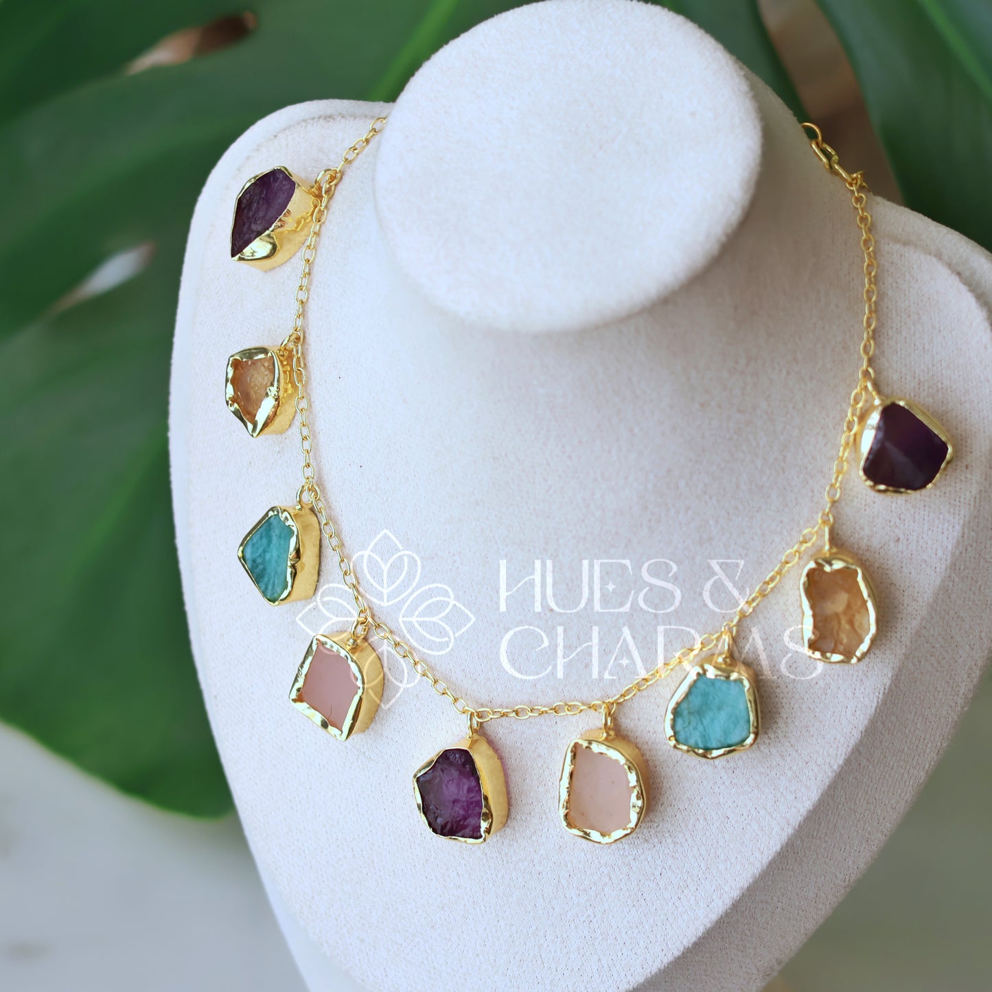 GOLDEN NATUREL LUXE MULTI NECKPIECE