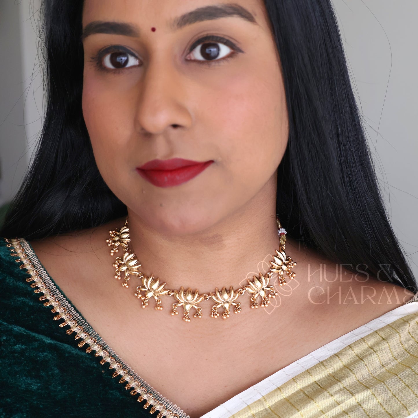 GOLDEN LOTUS NECKLACE SET