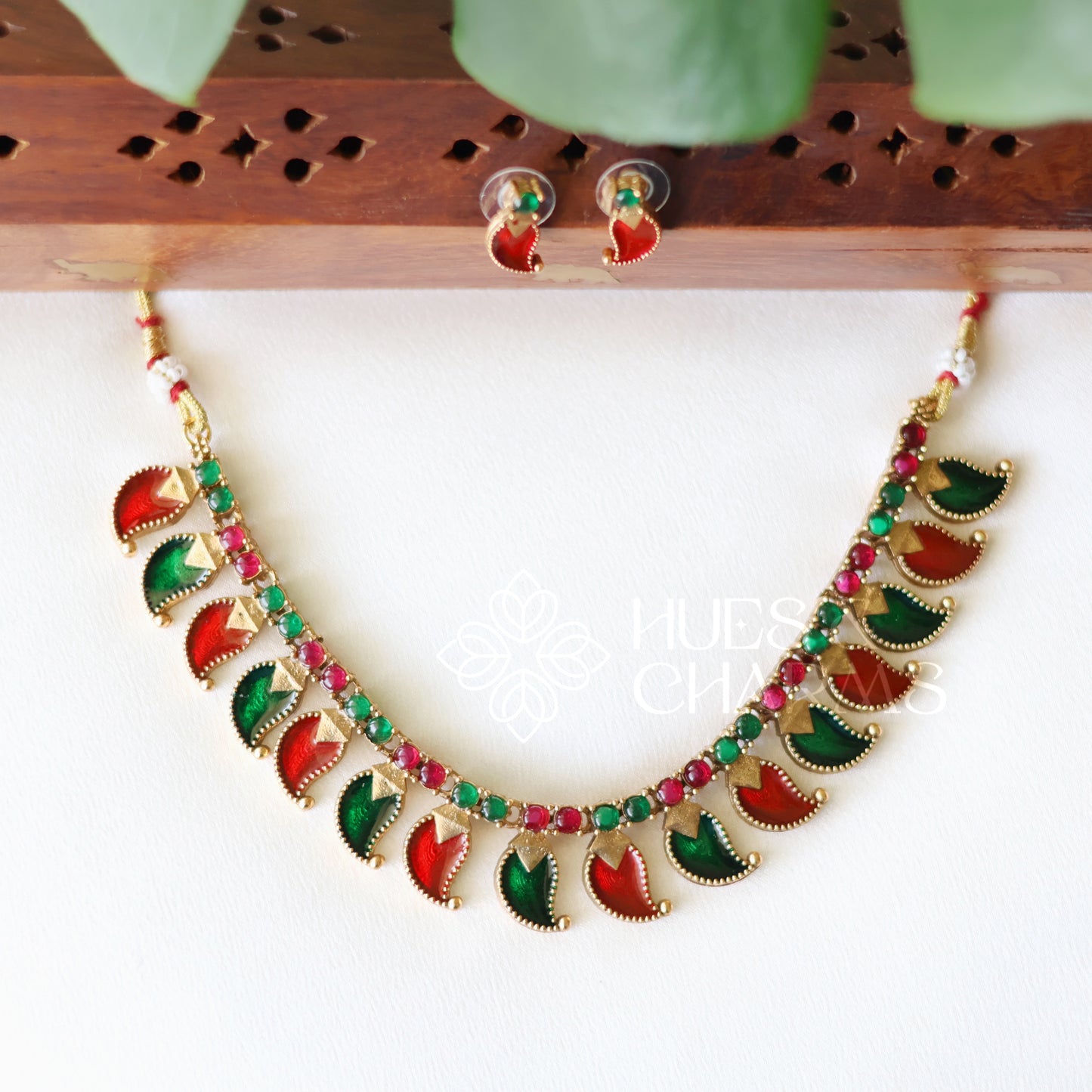 TRADITIONAL RUBY AND GREEN STATEMENT PALAKKA NECKLACE SET