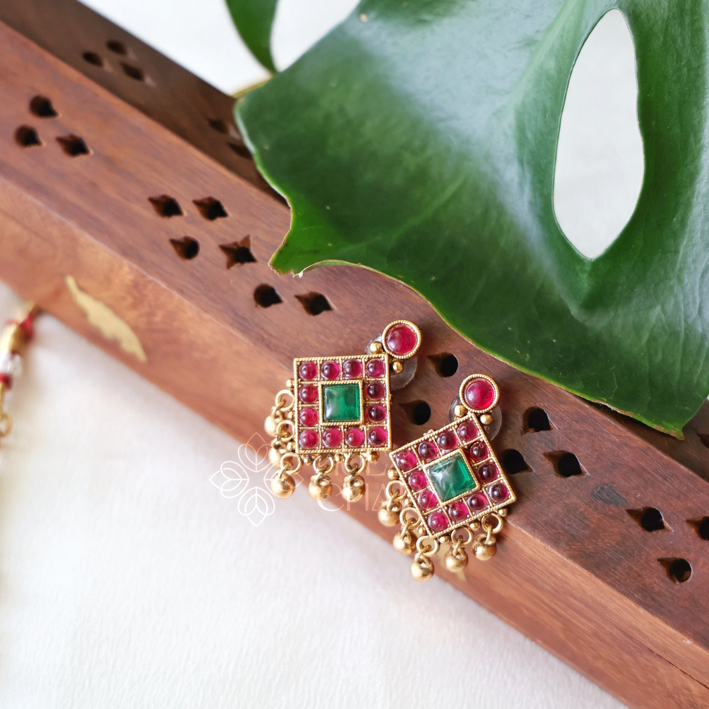 STATEMENT PALAKKA AND KASHU COIN FUSION NECKLACE SET